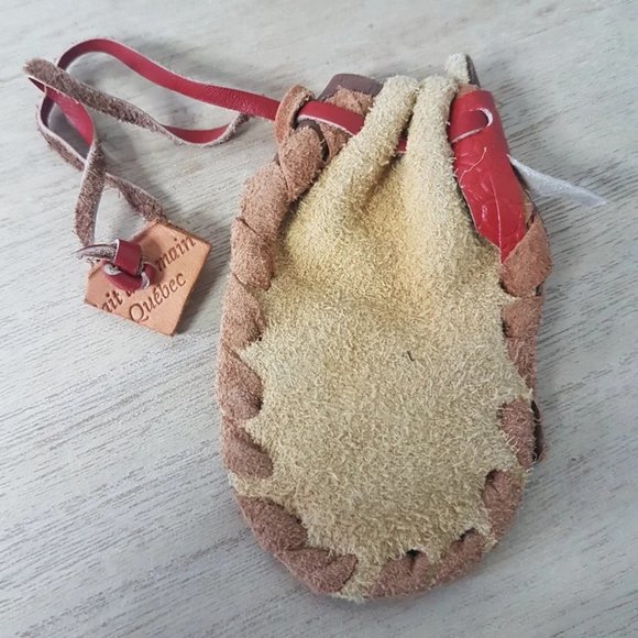 Vintage Leather Fringed Inuit Medicine Bag Set of 2 Bohemian Crossbody Bag - Picture 11 of 11